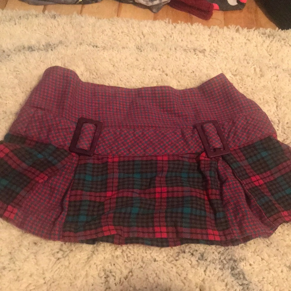 A  billabong skirt